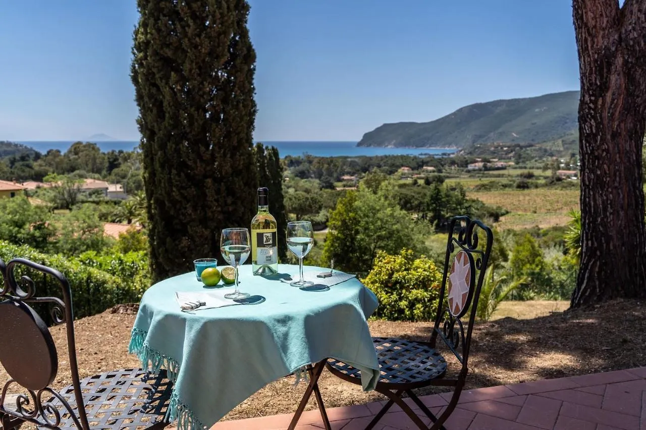 Casa Rossa Lacona Apartment
