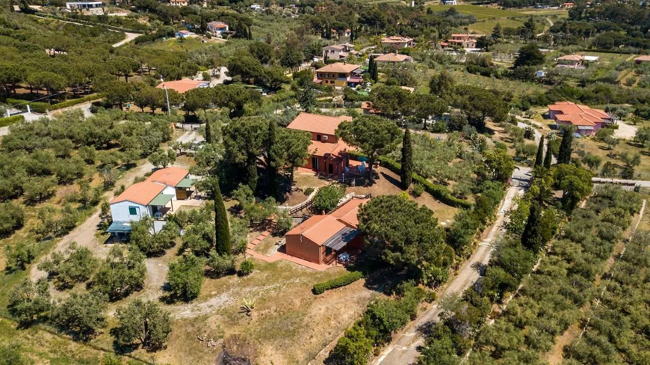 Casa Rossa Lacona Apartment Italy