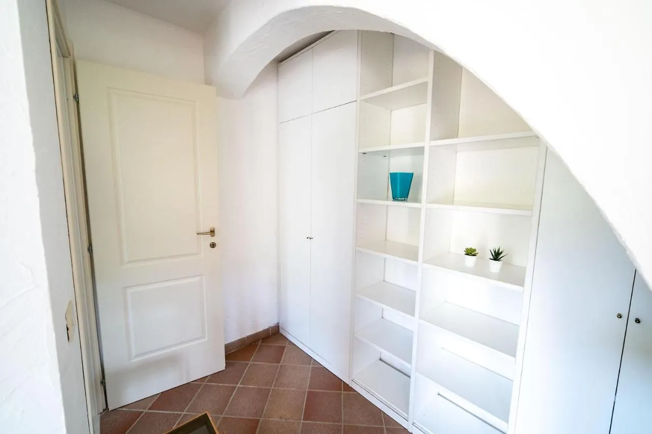 Casa Rossa Lacona Apartment Italy